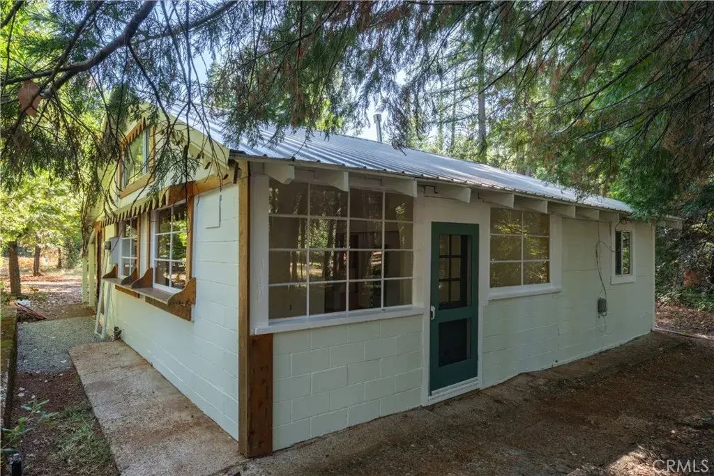 19133 New York Flat Road, Forbestown