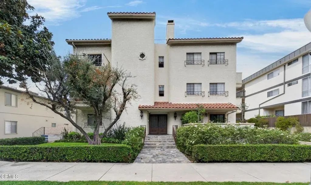 227 S Madison Avenue 205, Pasadena