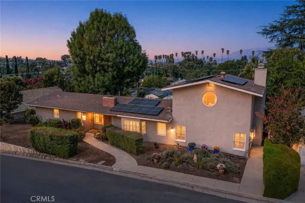 1020 La Cresta, Redlands
