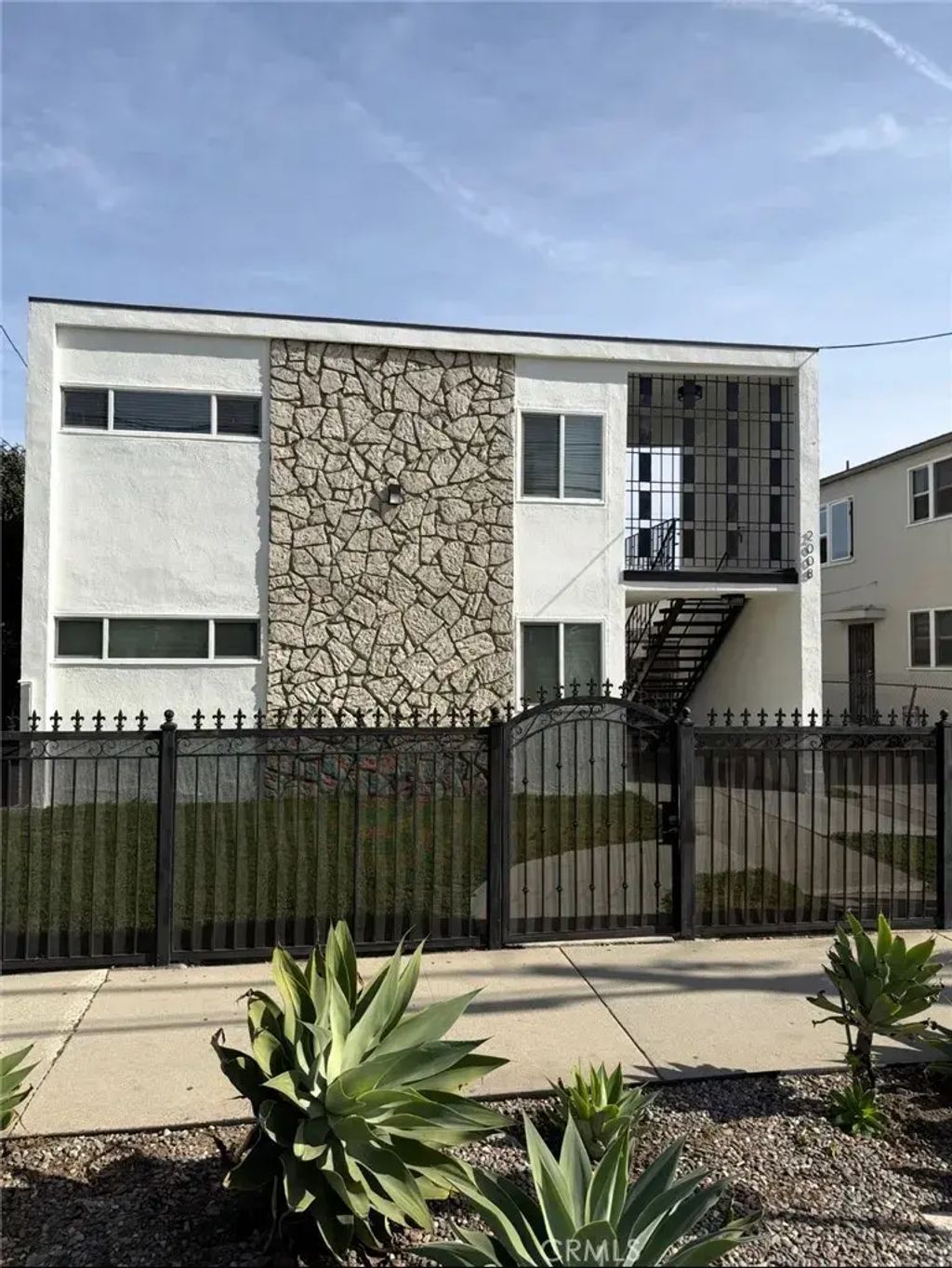 2008 Griffin Avenue, Los Angeles