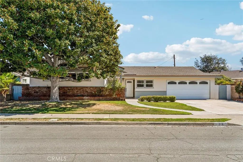312 N London, Anaheim