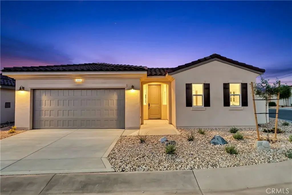 56675 Clubhouse, Yucca Valley