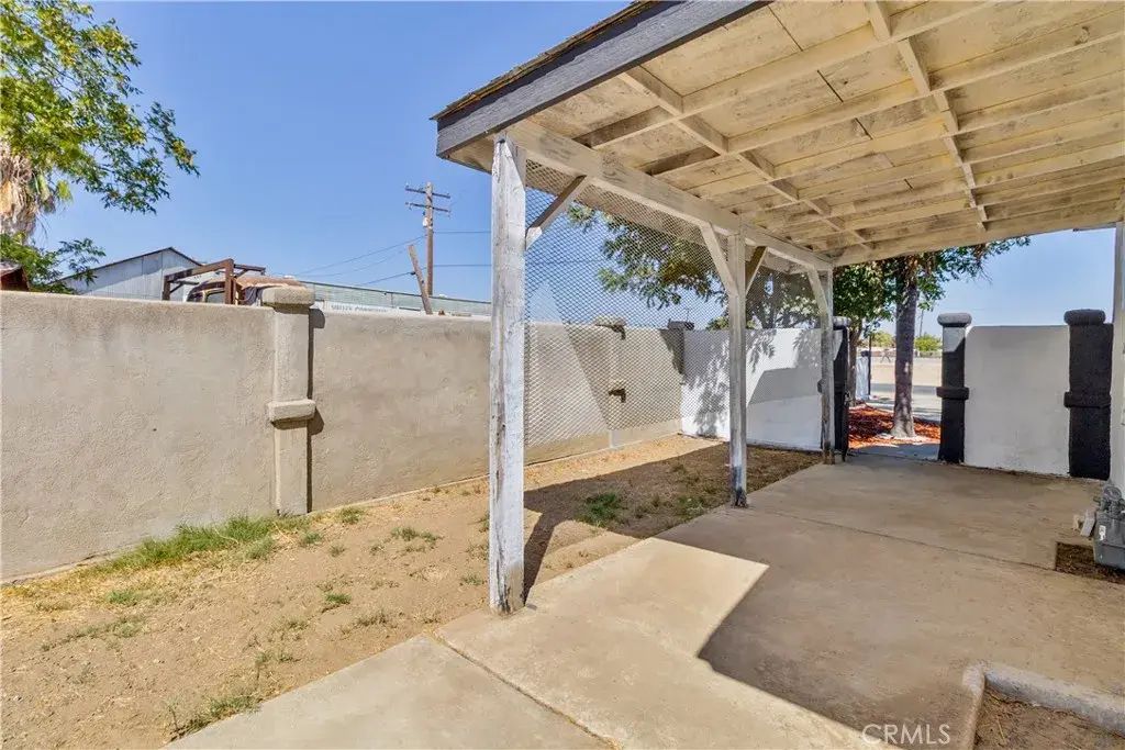 815 E 5th, Hanford