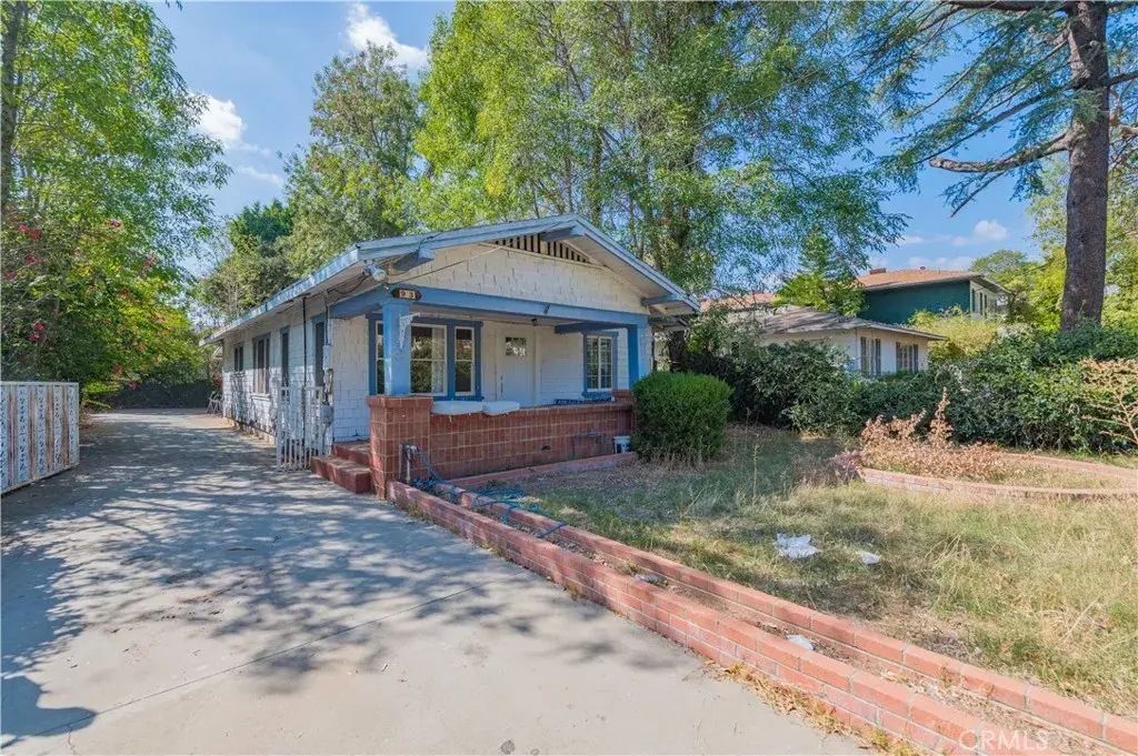 93 N Craig Avenue, Pasadena