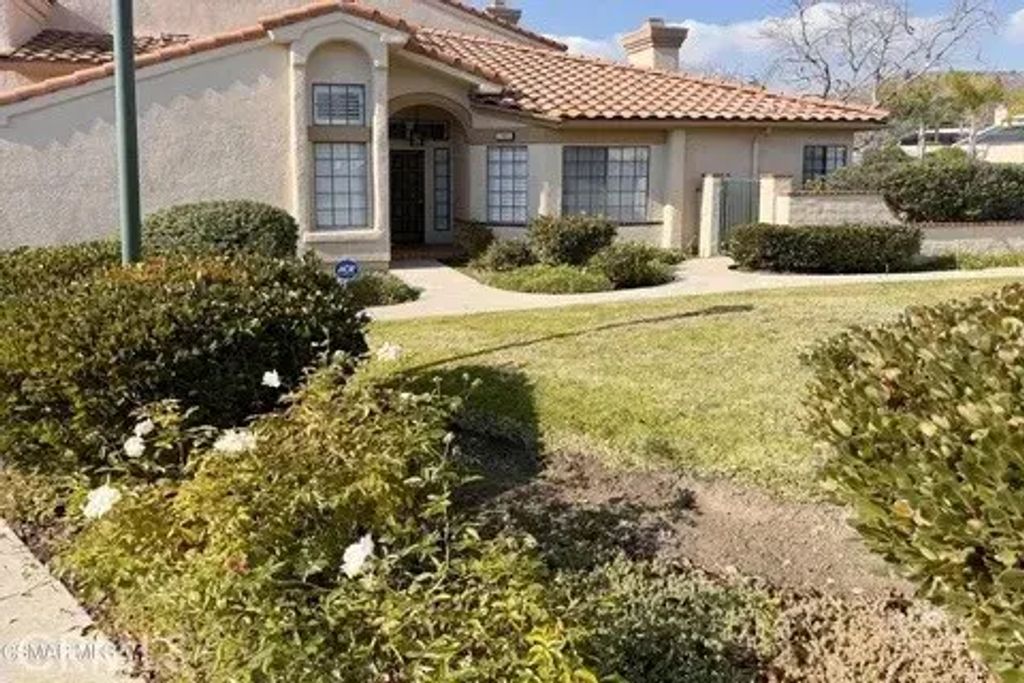 240 Country Club, Simi Valley