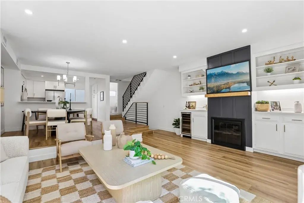621 N Orlando Avenue 9, West Hollywood