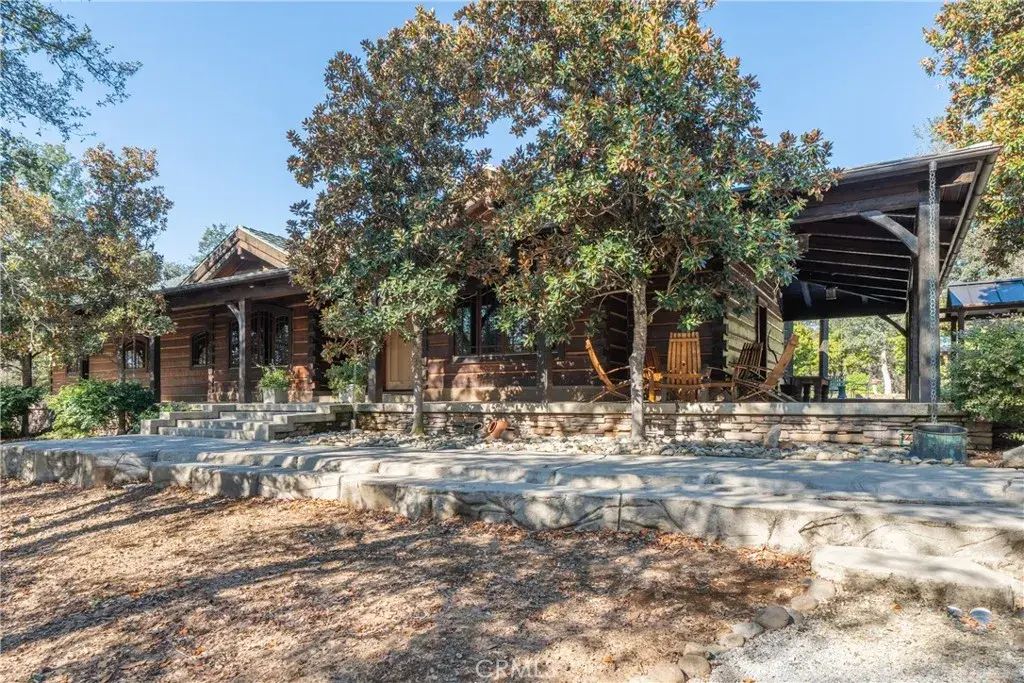 15900 El Camino Robles, Redding