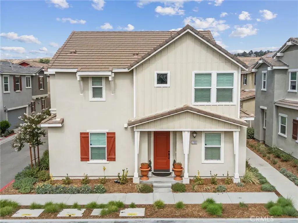 17055 Zion Drive, Canyon Country