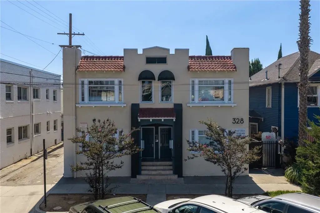 328 W 8th Street, Long Beach