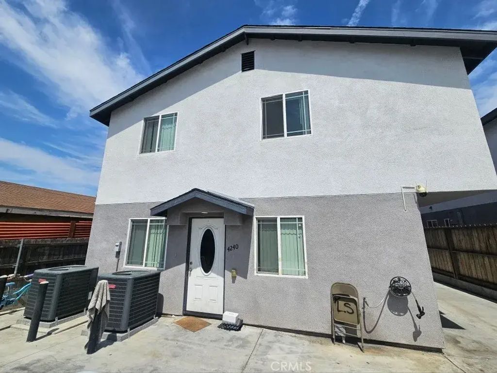 4240 Eugene St, Los Angeles