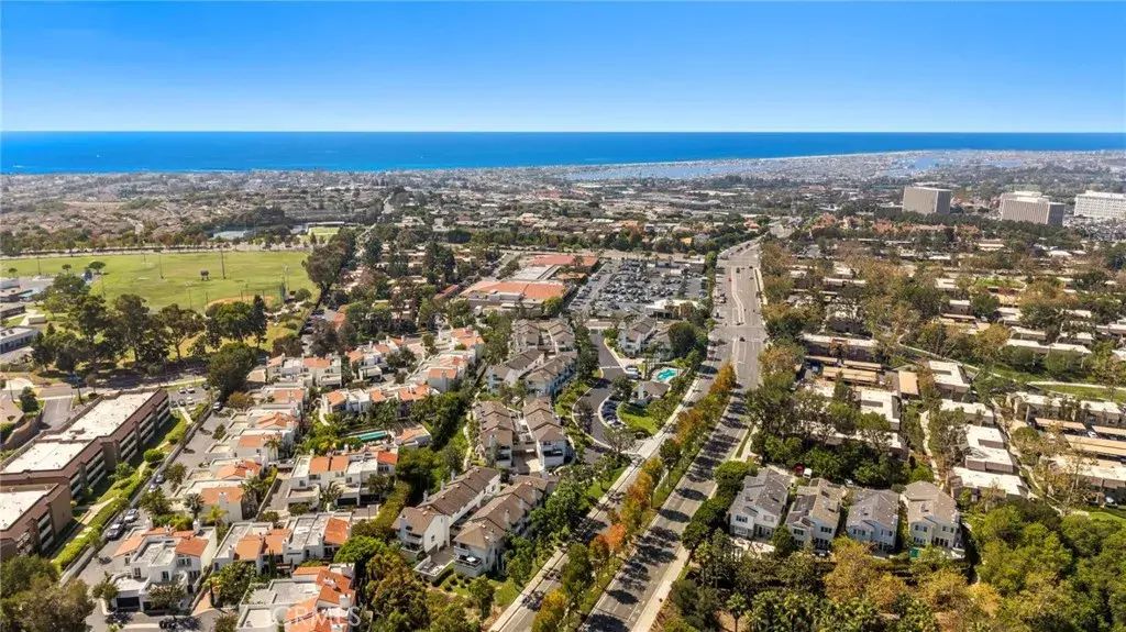 503 Harbor Woods Place, Newport Beach