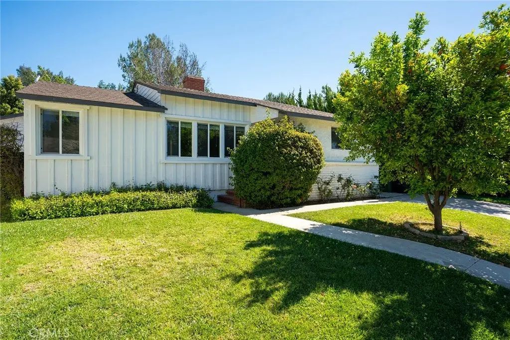 5840 Allott Avenue, Van Nuys