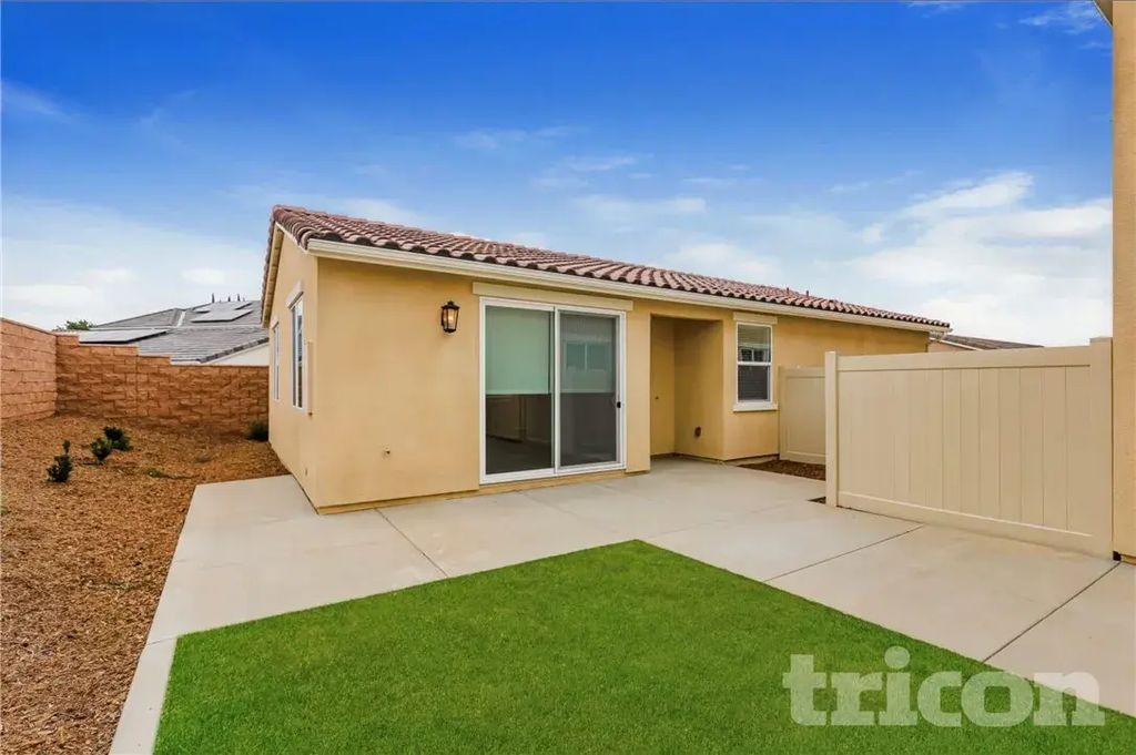 1740 Taylor Avenue 2, Corona