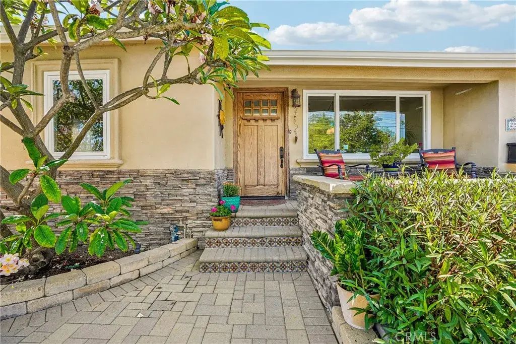 25413 Woodward Avenue, Lomita