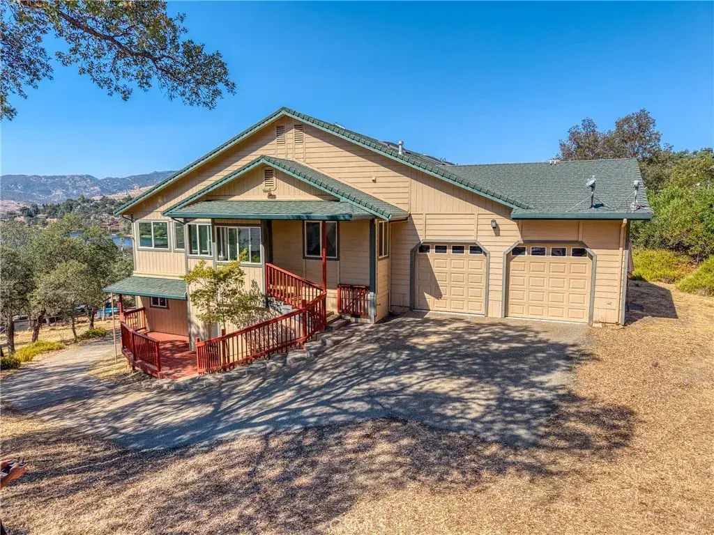 18798 Oak Grove Road, Hidden Valley Lake