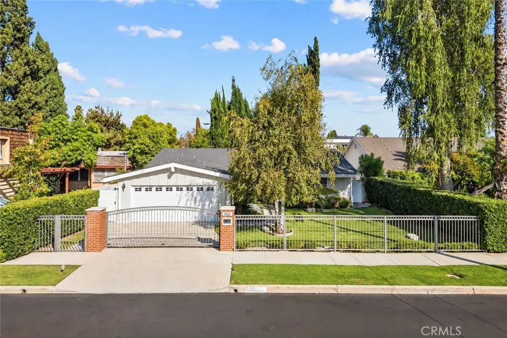 5522 Murietta Avenue, Sherman Oaks