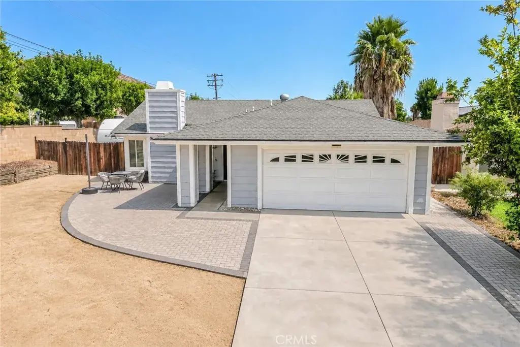 198 N Pennsylvania St, Lake Elsinore