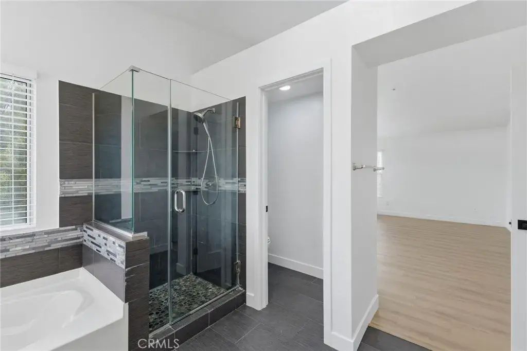 4443 Merle, Montclair