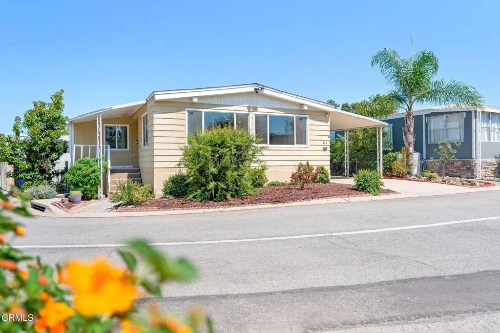 133 Calle De La Rosa 133, Camarillo