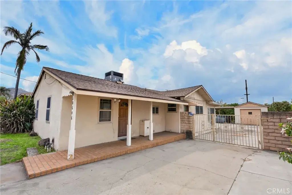 10646 Nettleton St, Sun Valley