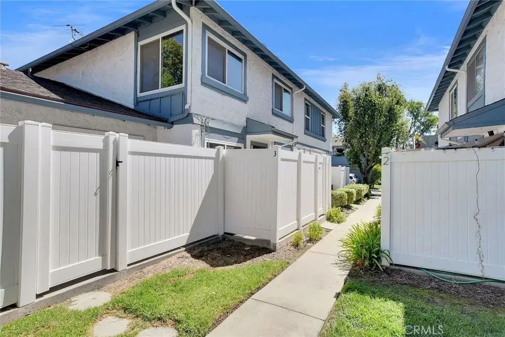 878 W 13th, Azusa