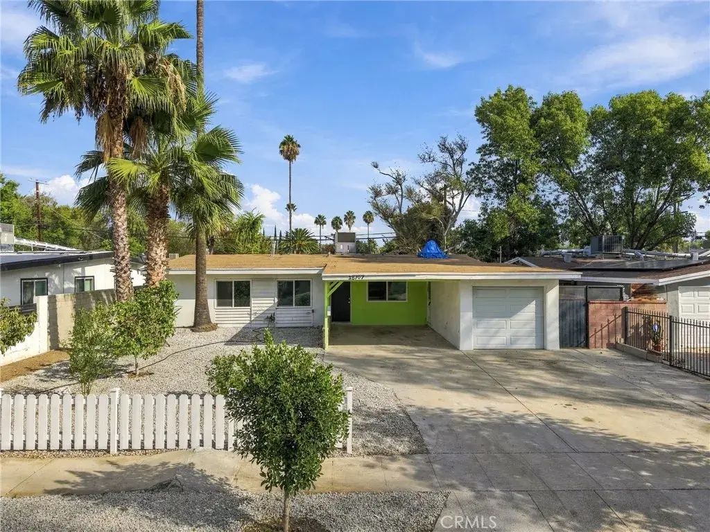 18707 Lull, Reseda