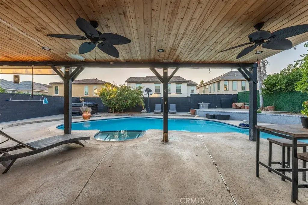 1527 Fairwood Way, Upland