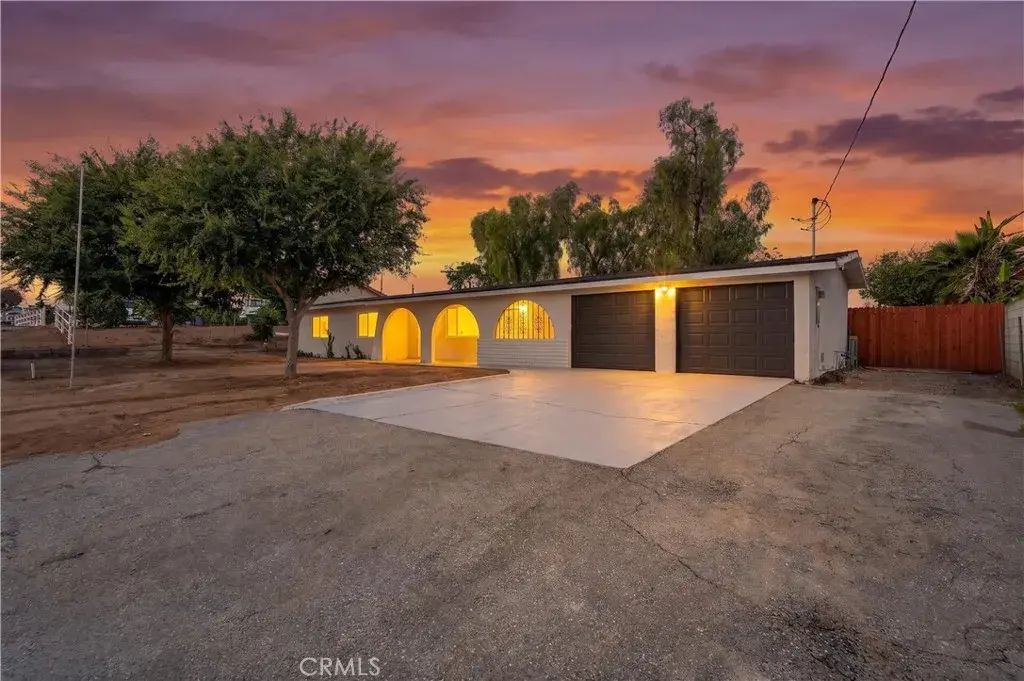 16116 Gardner, Riverside