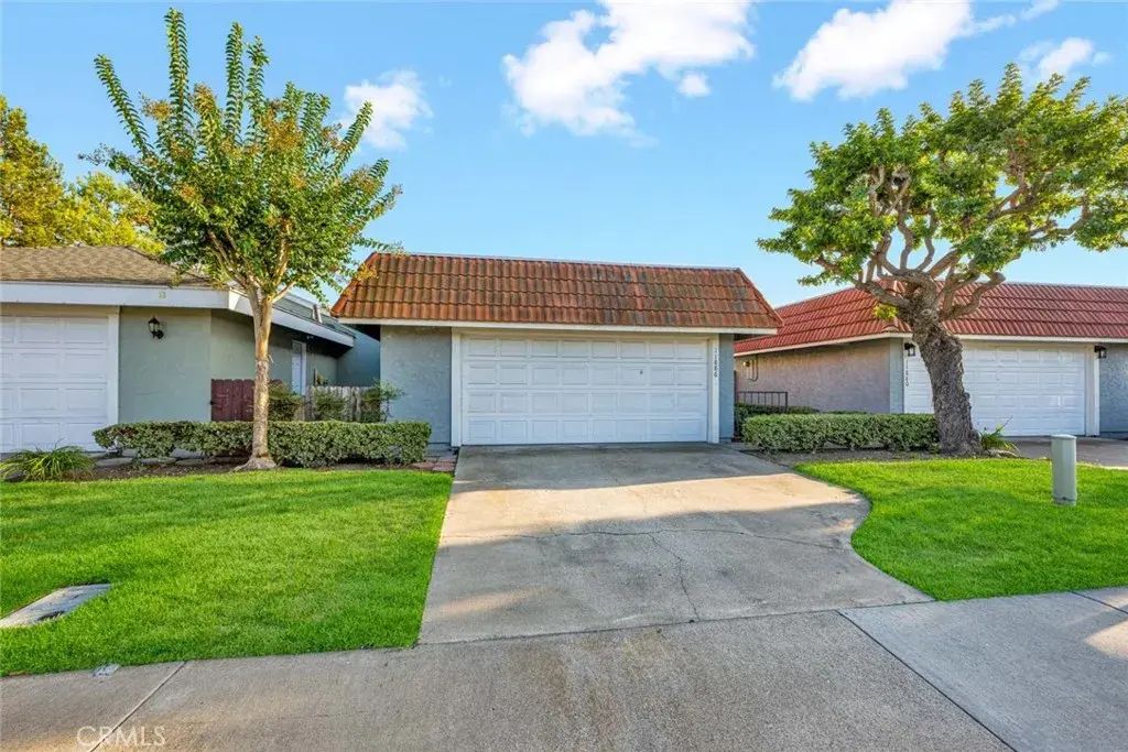 11886 Geode, Fountain Valley