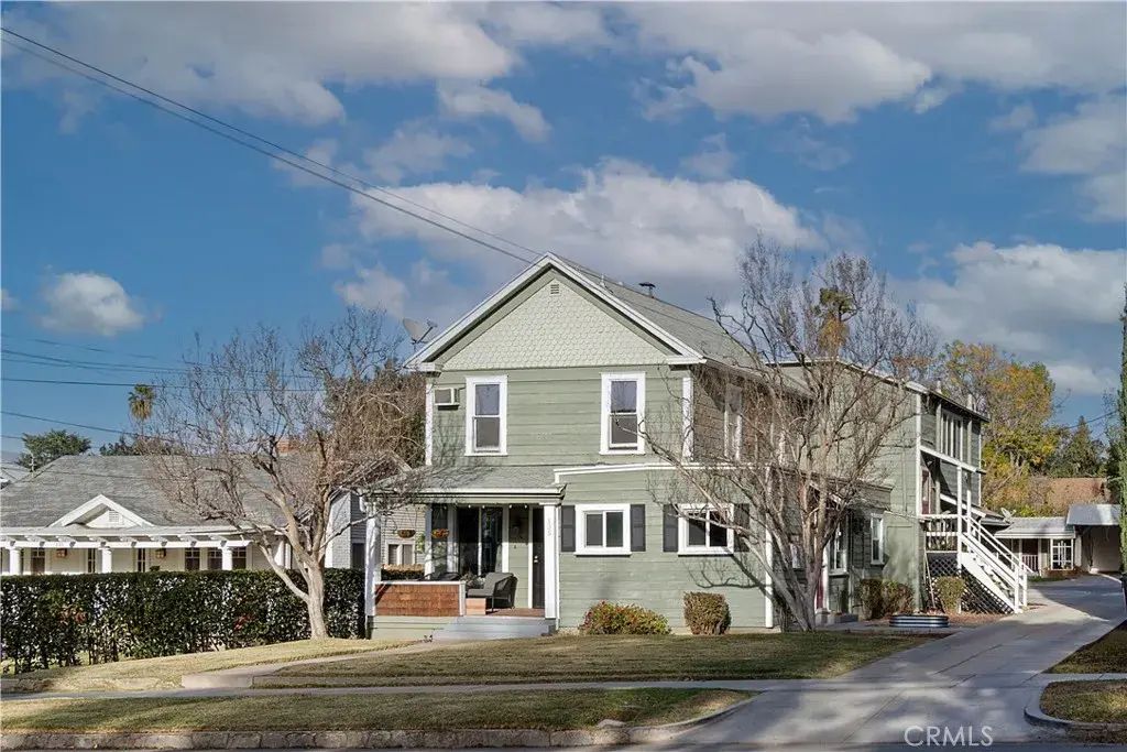 135 S Center Street 4, Redlands