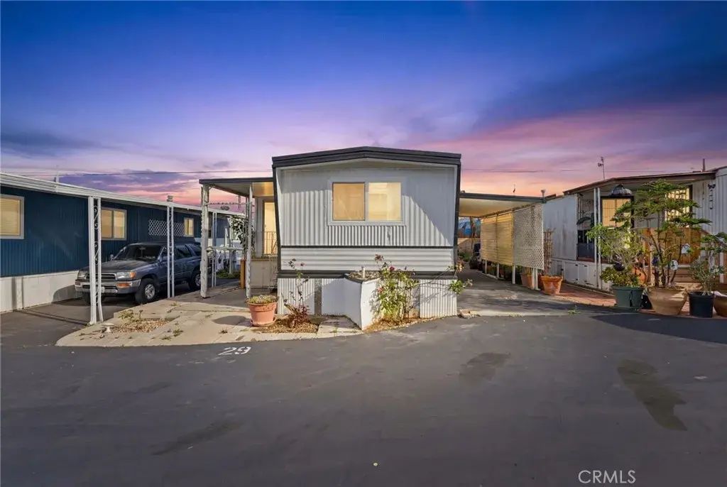 1660 Whittier 29, Costa Mesa
