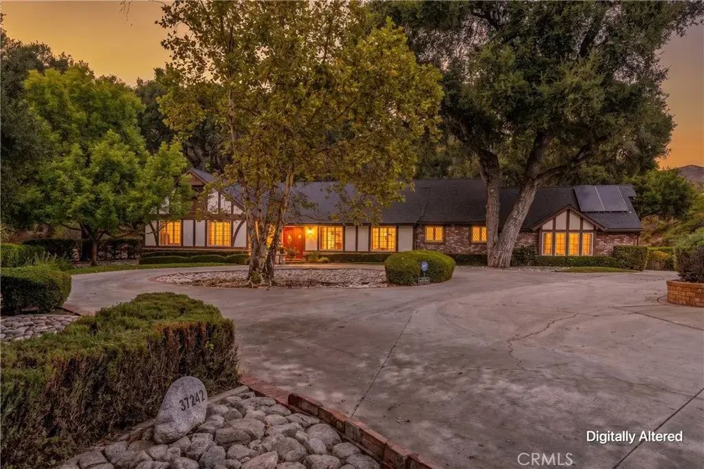 37242 Oak Grove, Yucaipa
