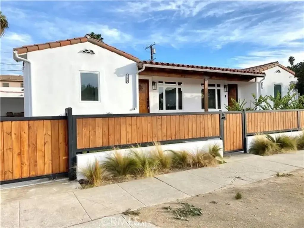 1272 S Muirfield, Los Angeles