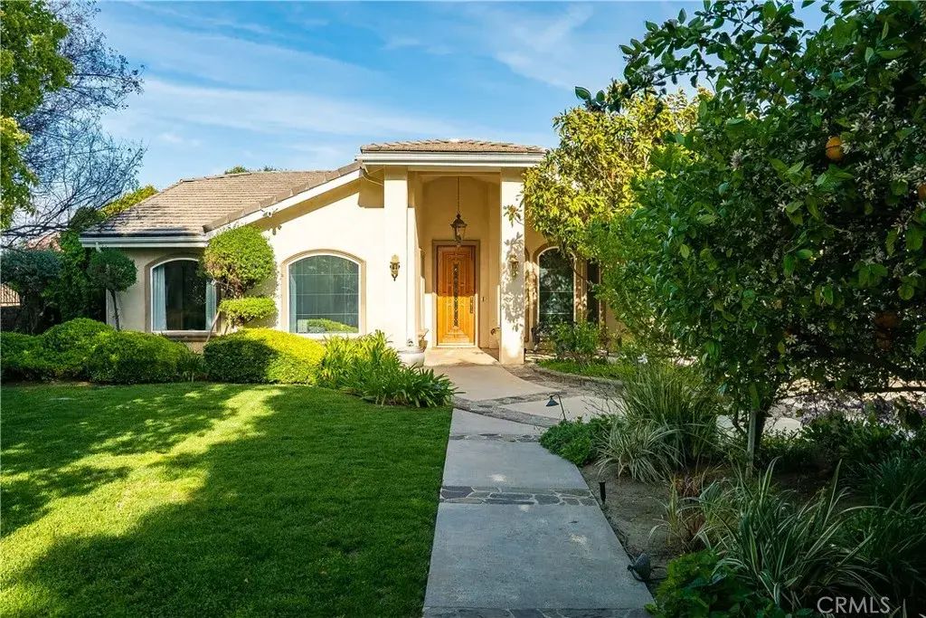 9240 Encino, Northridge