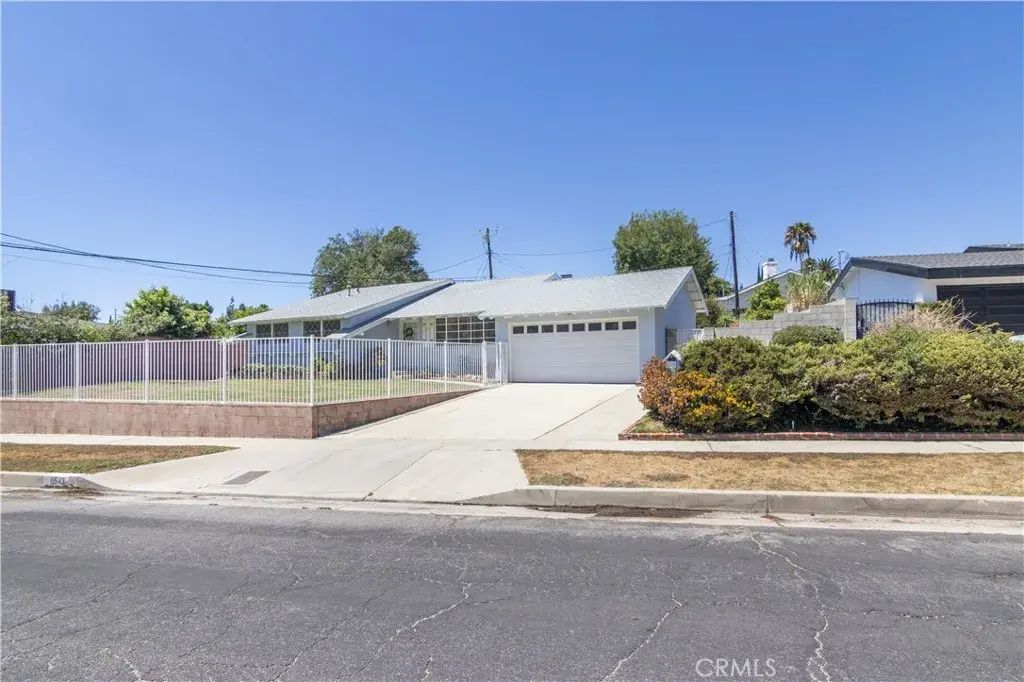 11543 Swinton, Granada Hills