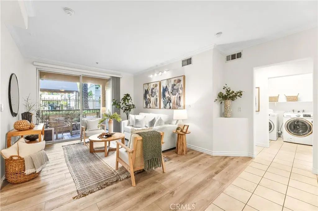 2105 Watermarke, Irvine