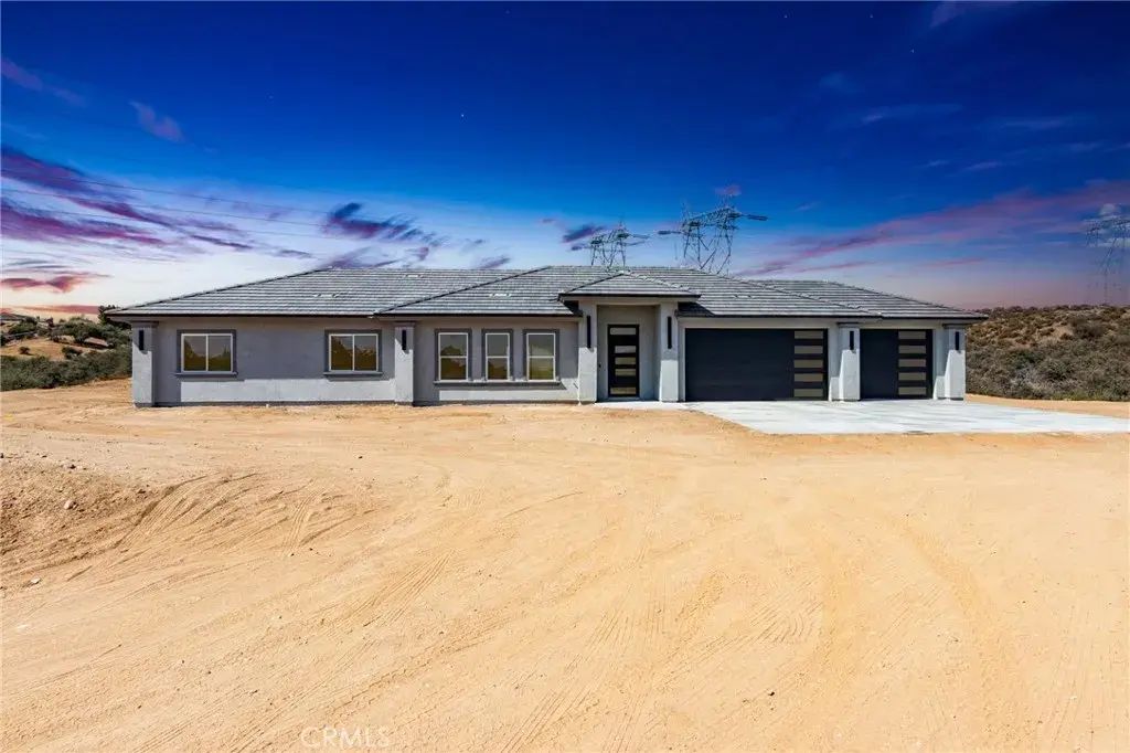 6848 Braceo Street, Oak Hills