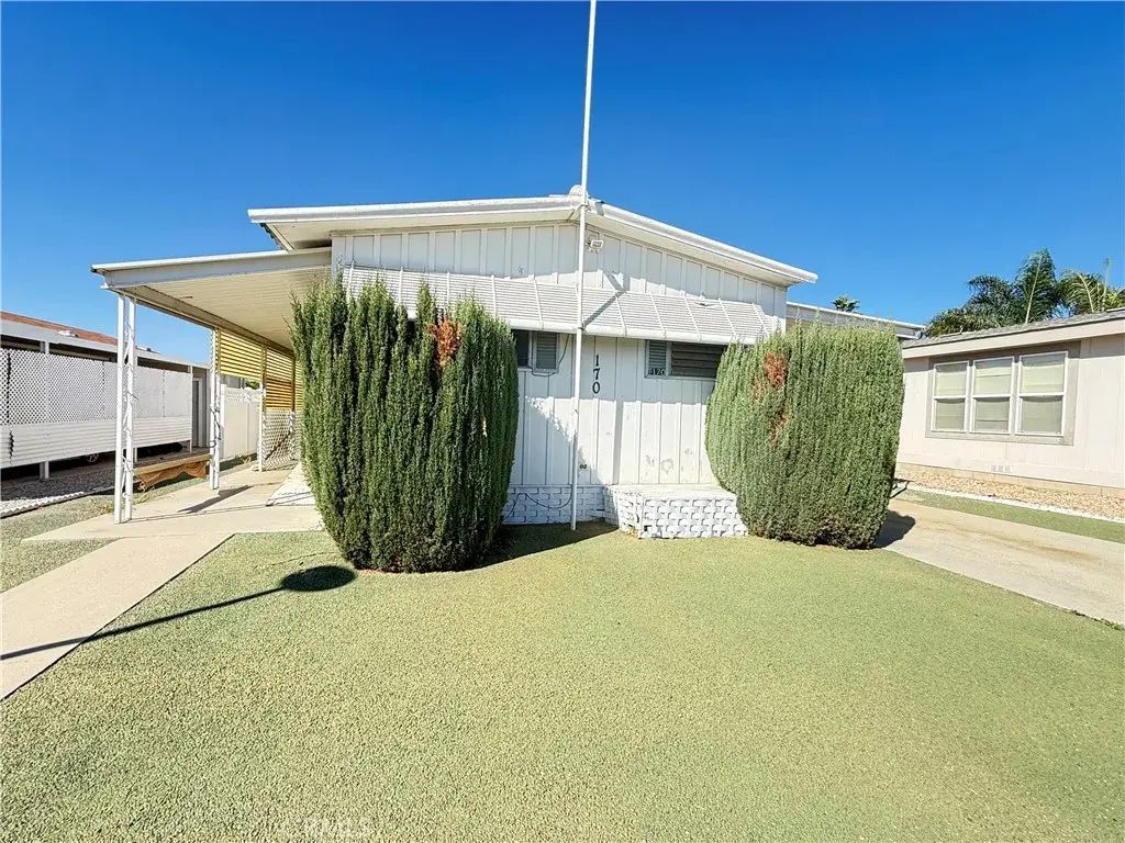 170 San Carlos, Hemet