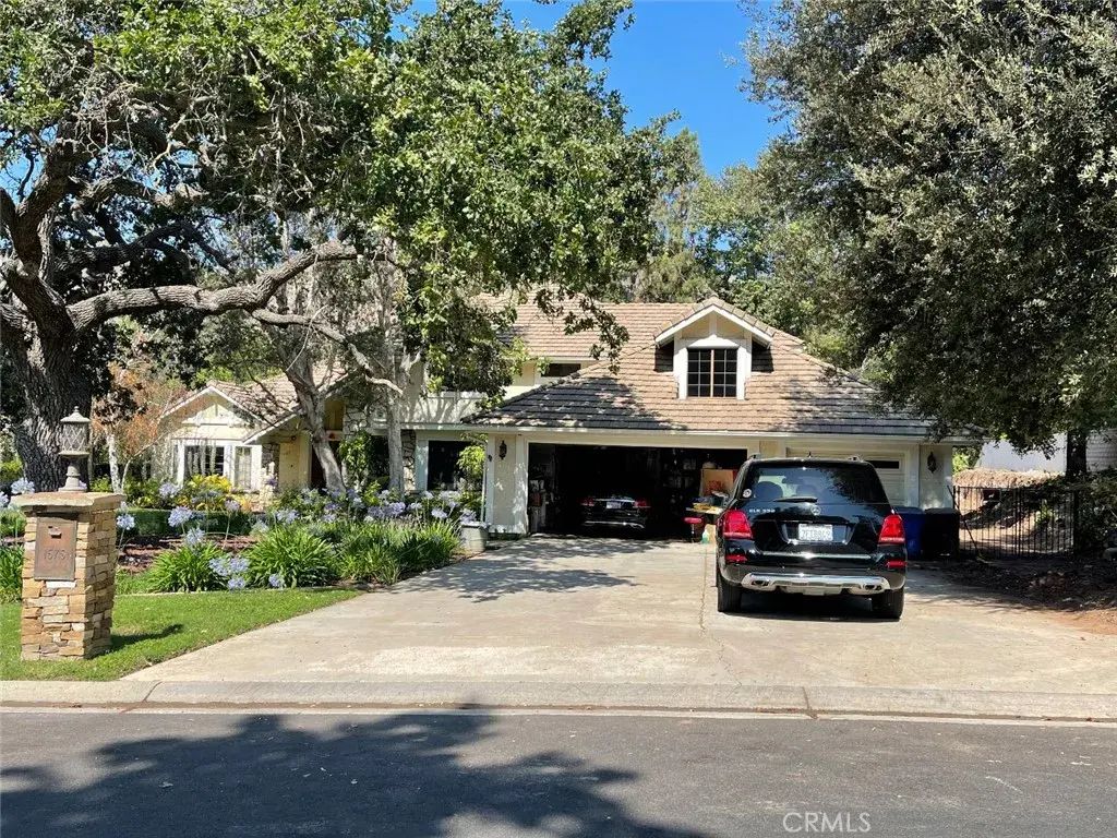 1575 Larkfield, Westlake Village