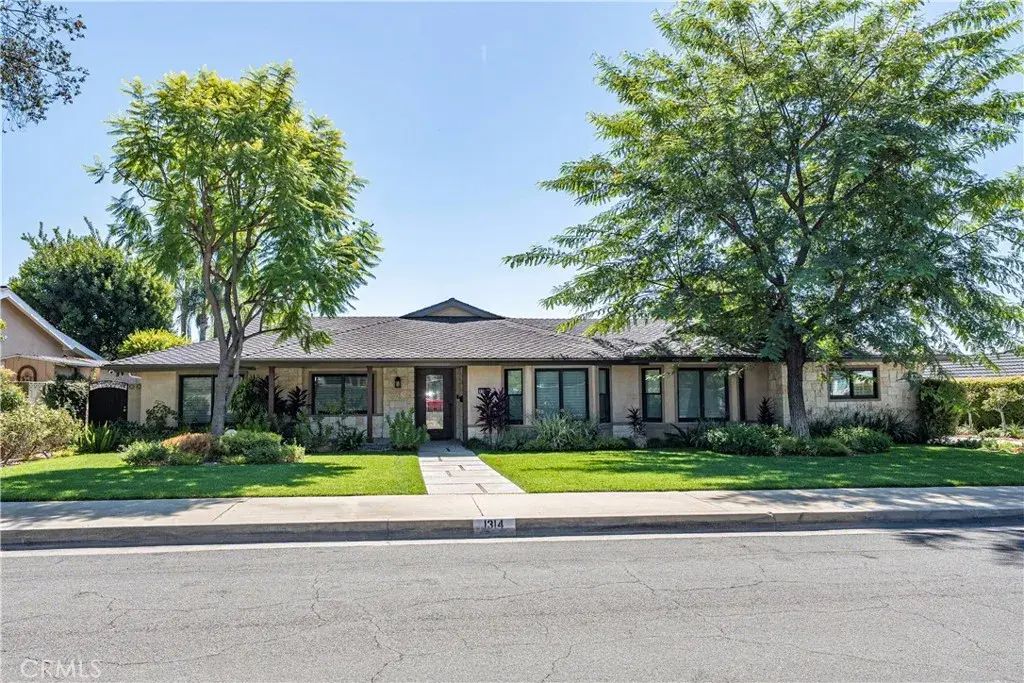 1314 Indian Springs Drive, Glendora