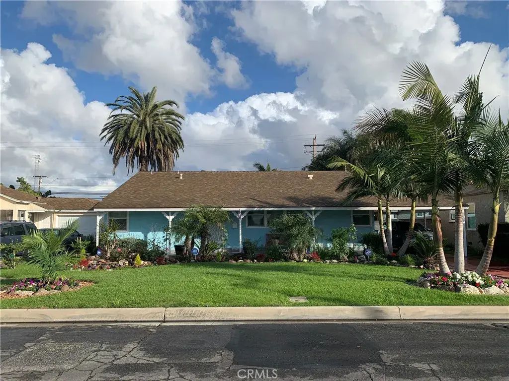 12268 Samoline Avenue, Downey