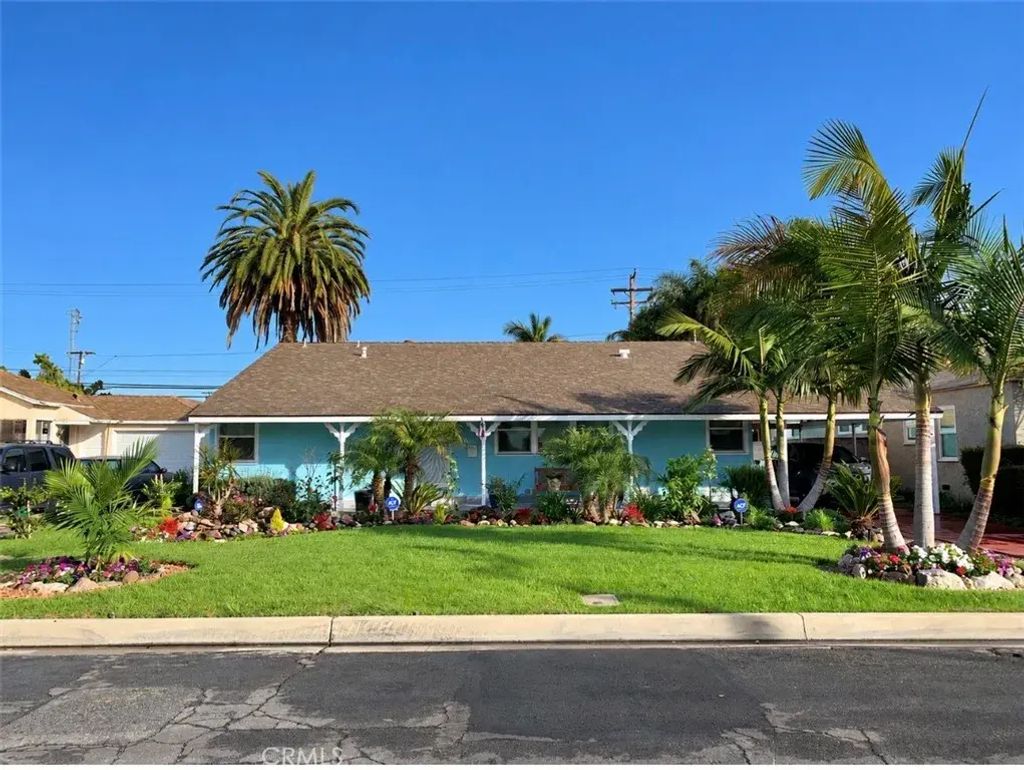 12268 Samoline Avenue, Downey