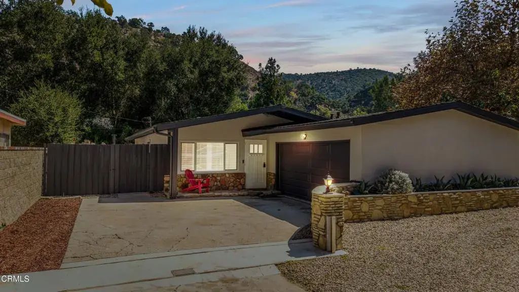 10674 Creek Road, Ojai