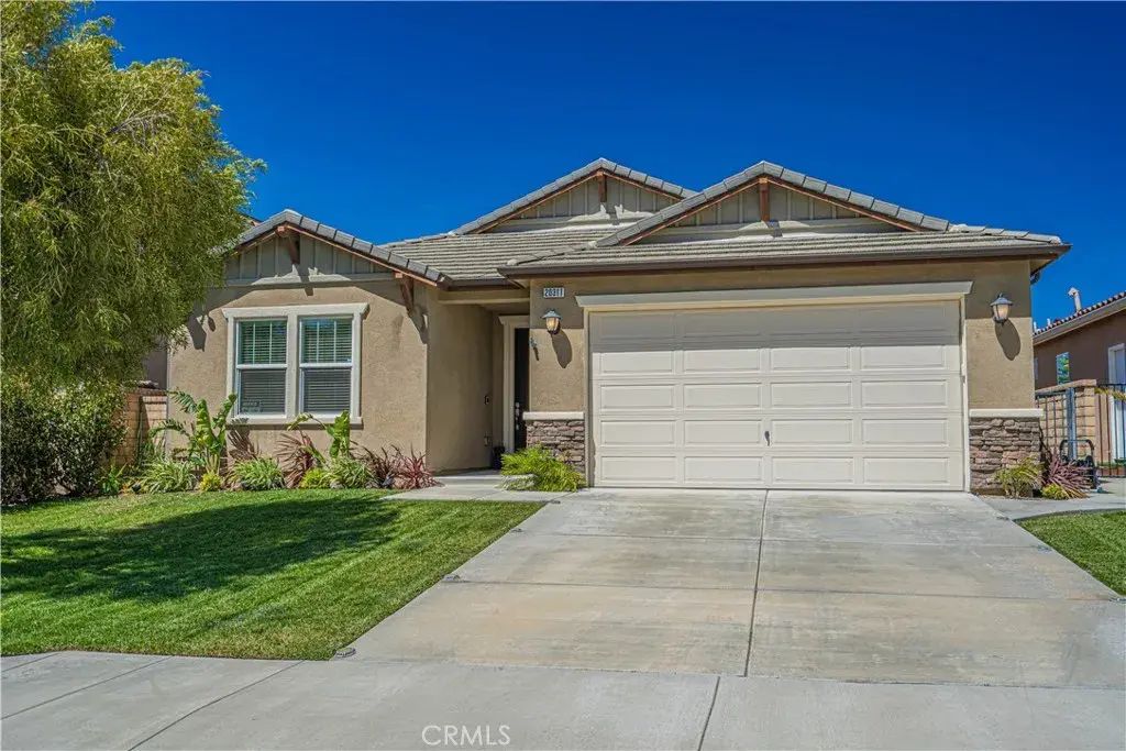 20311 Amorette Ct, Saugus
