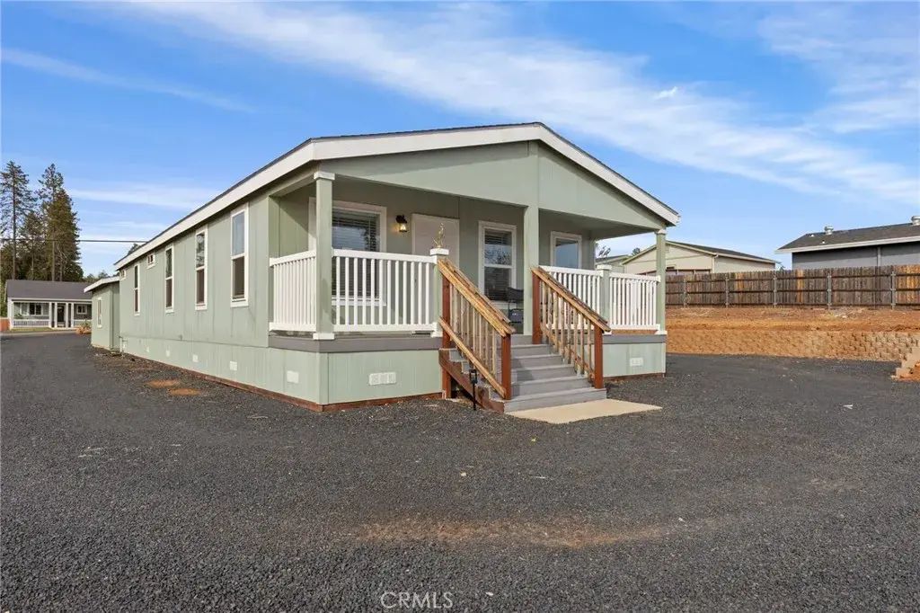 1350 Pearson, Paradise