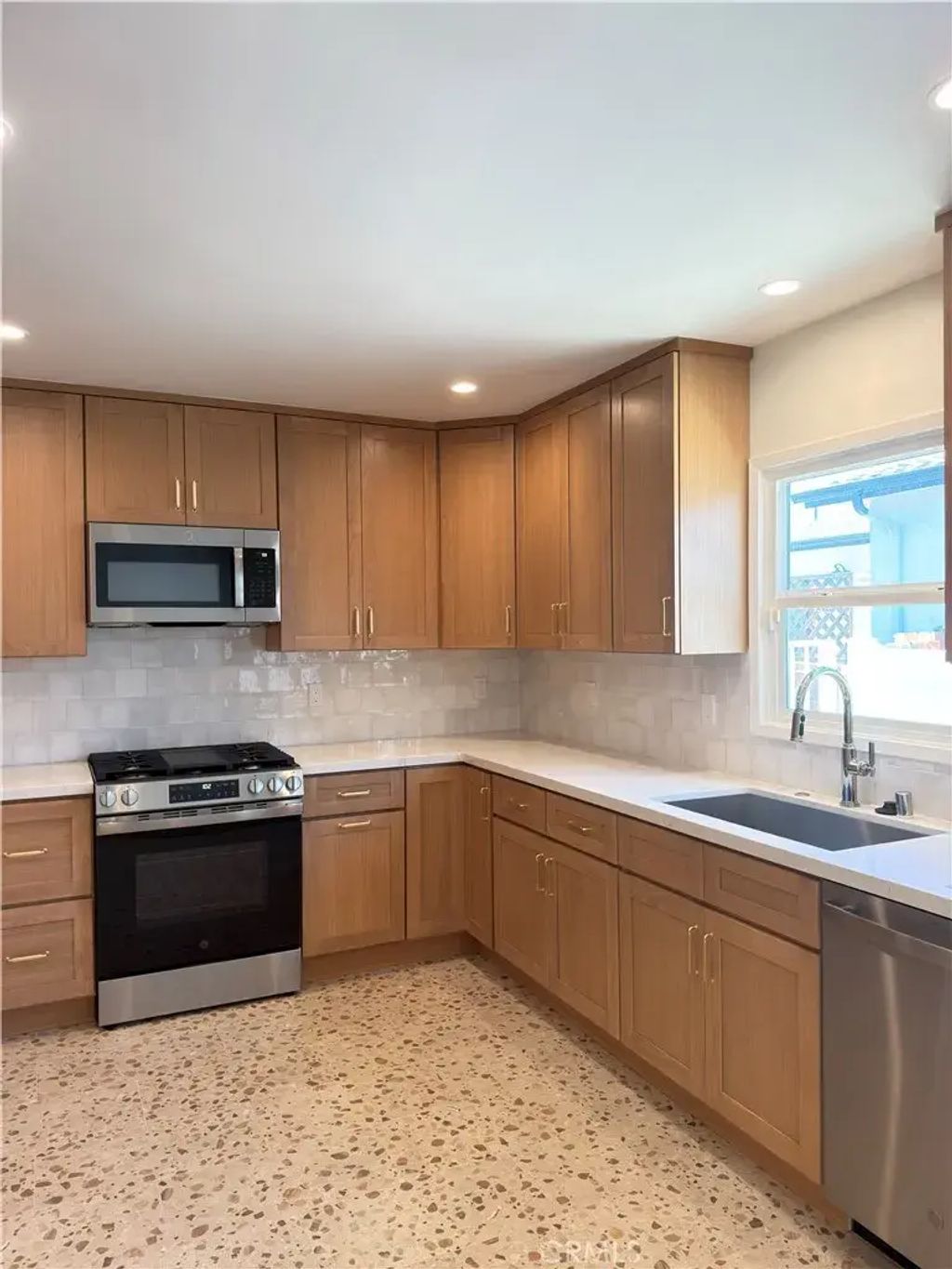337 E Everett Pl, Orange