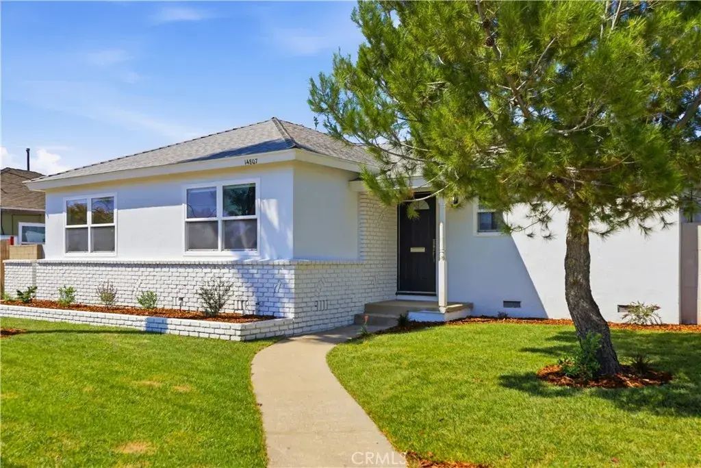 14807 San Fernando Mission Boulevard, Mission Hills (san Fernando)
