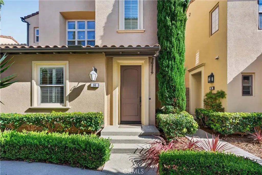 86 Strawberry Grove, Irvine