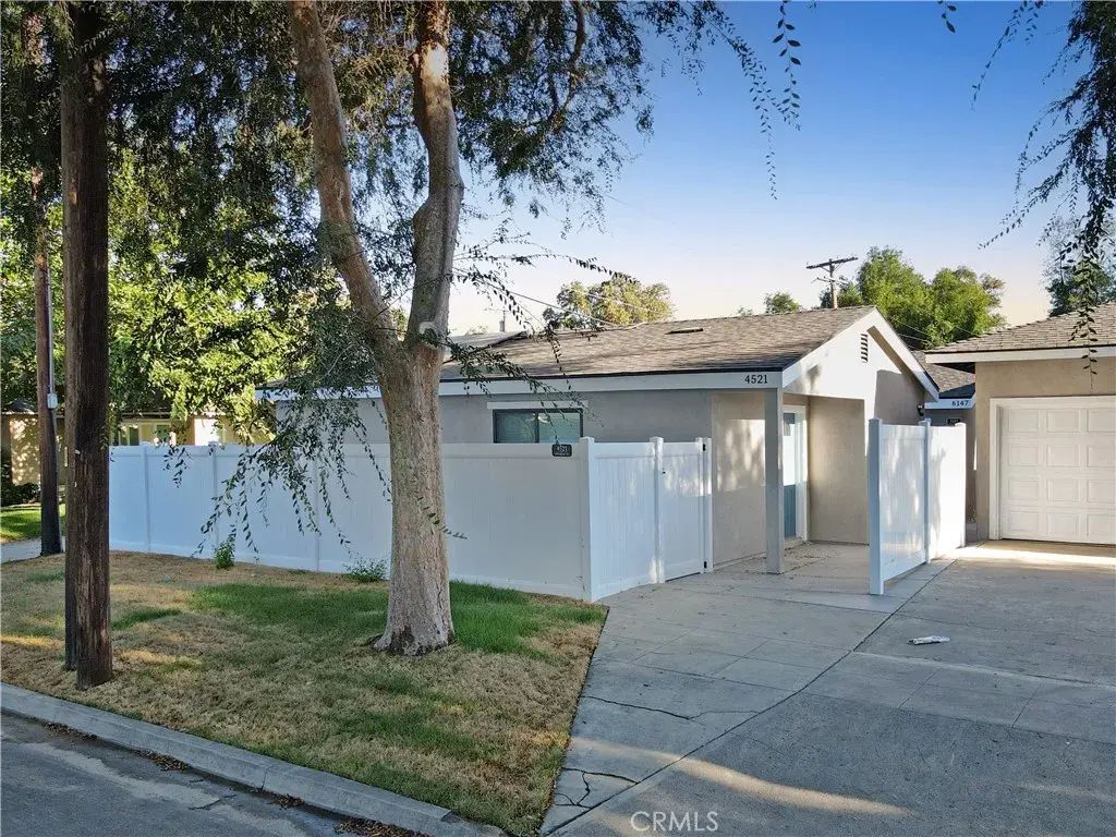 4521 Emerson Street, Riverside