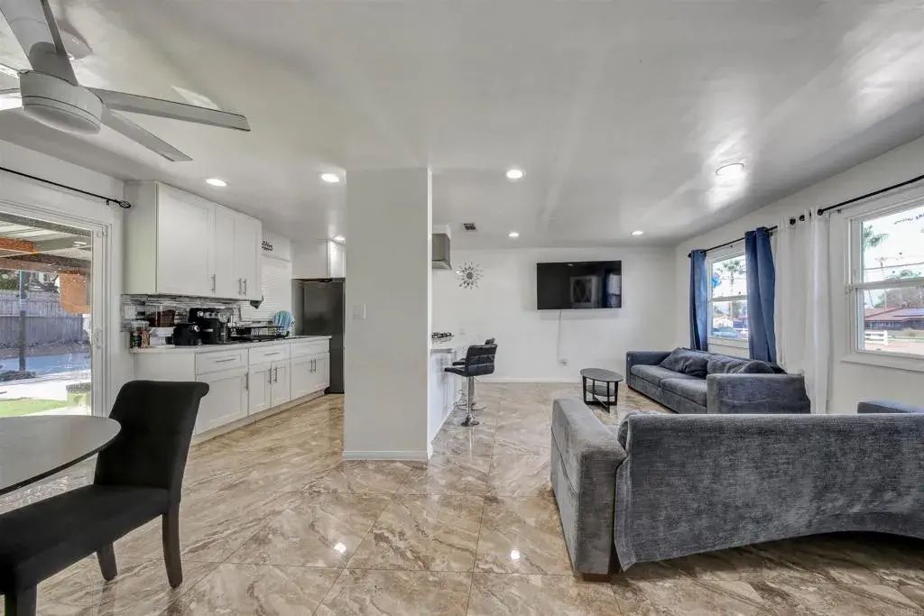 1609 E Lexington Avenue, El Cajon